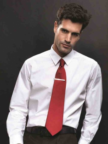 Stylish woven polyester tie 57" in length and 4" blade width